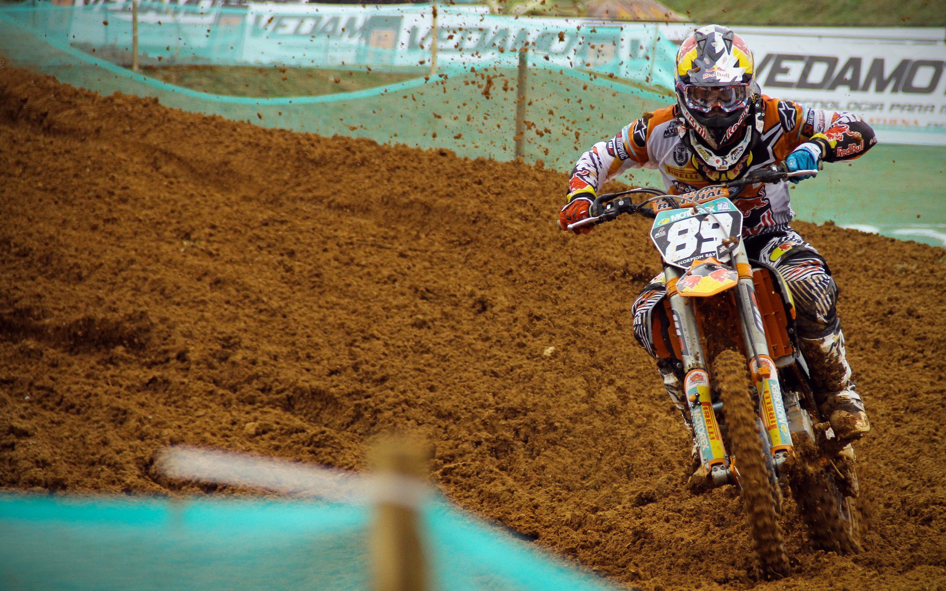 xingkong.com-前插与回撤形成中场节奏轴